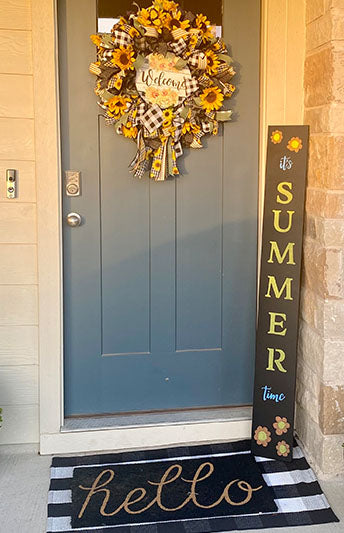 DIY welcome sign with 'it's summertime' chalk art, perfect for summer porch decoration